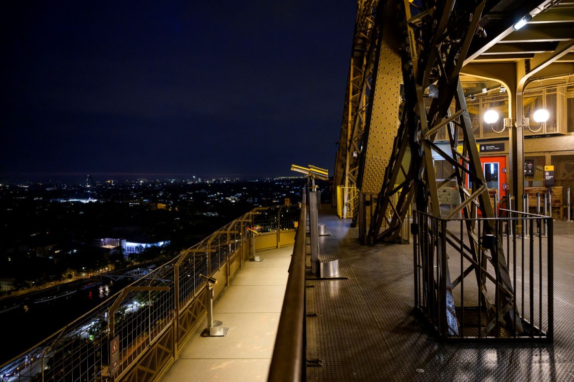 Photo taken from the second floor of the Eiffel Tower